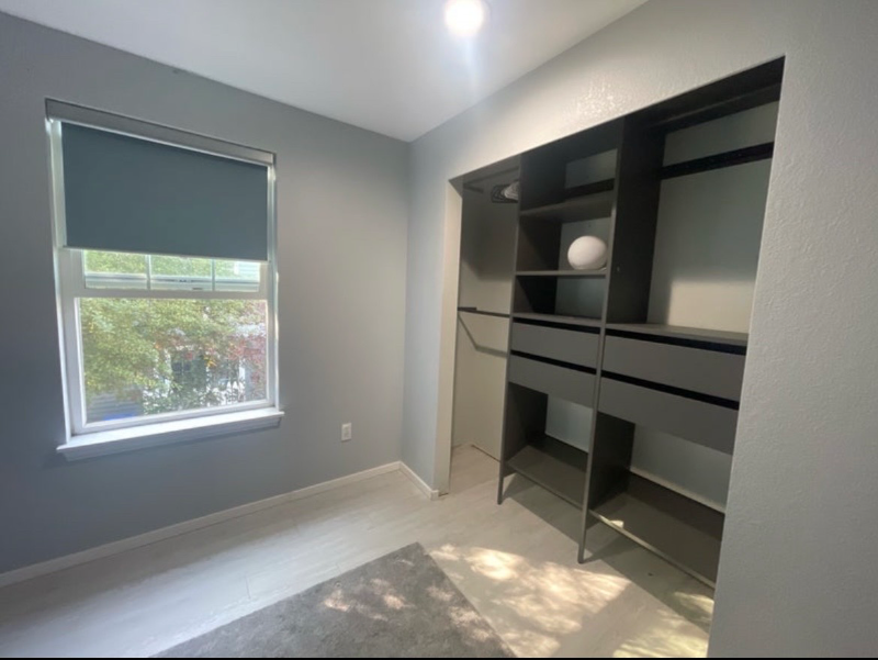 23960 58th Ct S - Photo 3 of 5