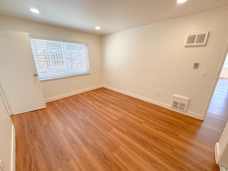 4802 Daisy St #A - Photo 6 of 11