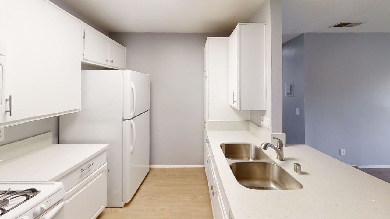 26200 Redlands Blvd #182 - Photo 4 of 11