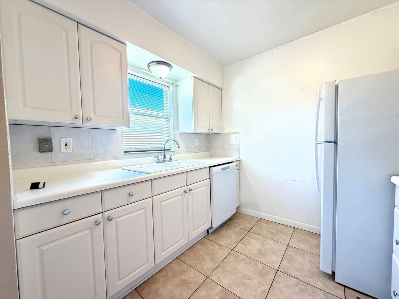 10780 64th Ave - Photo 7 of 25