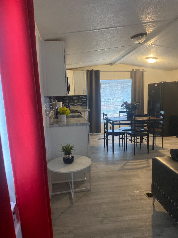 9634 Crain Hwy - Photo 3 of 11