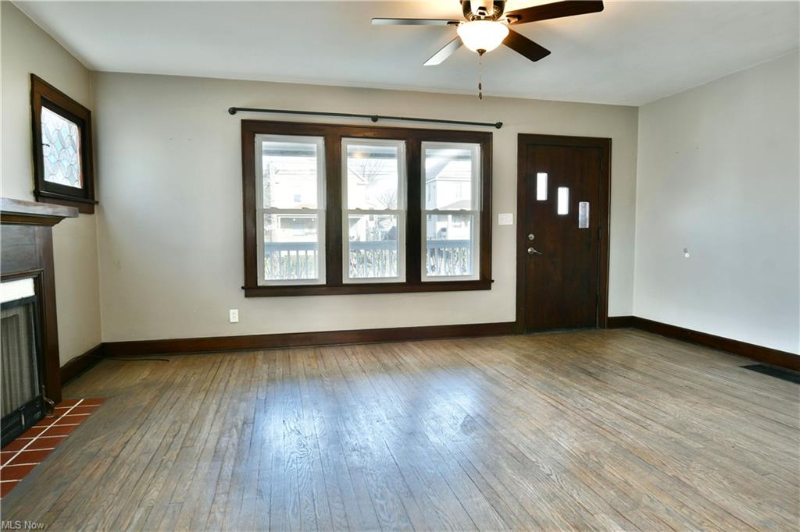 223/225 E Liberty St #223 - Photo 2 of 11