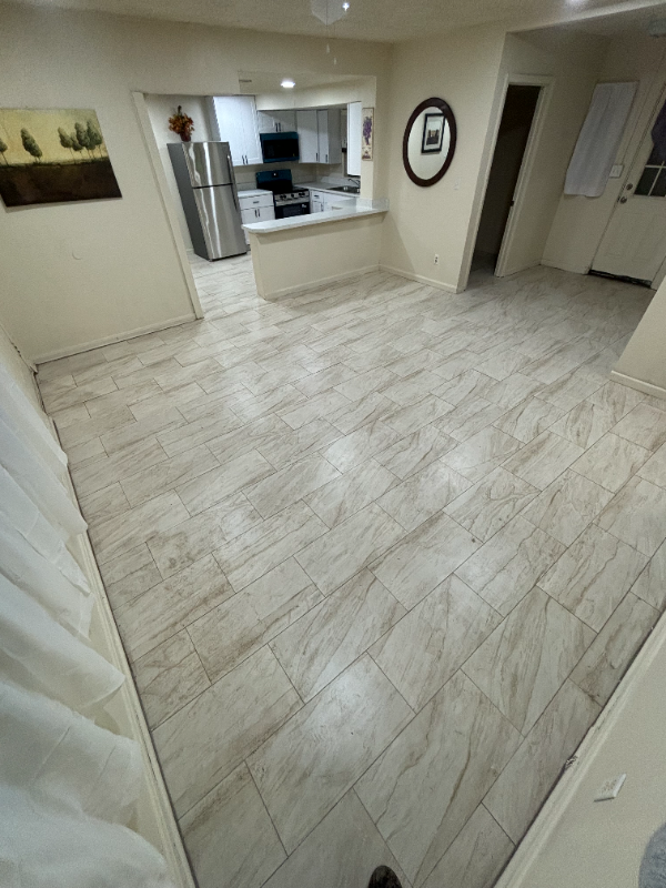 2545 Lamee Ln - Photo 2 of 6