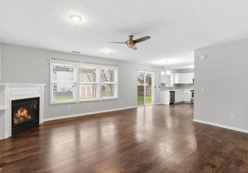 10870 Balfour Dr - Photo 5 of 16