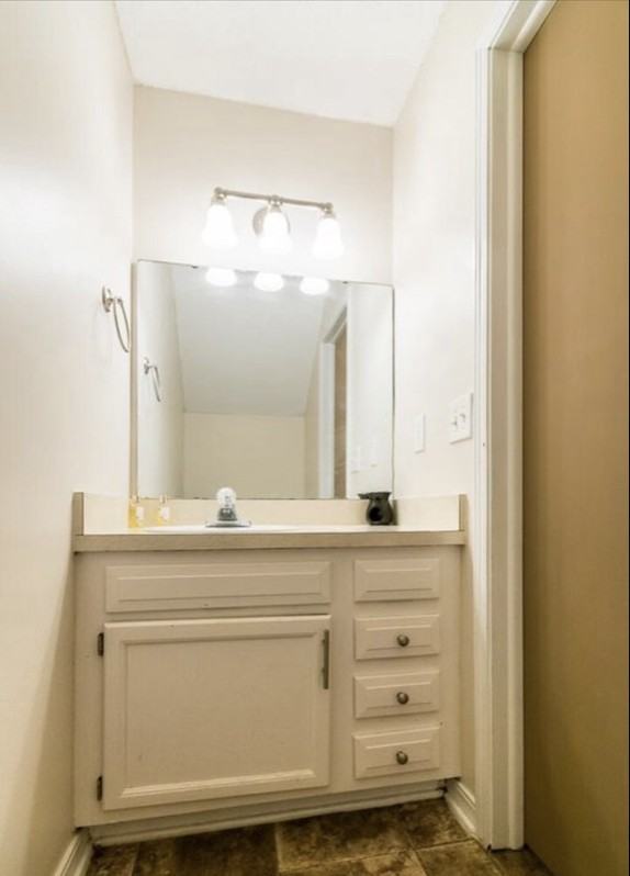 5545 Bennington Dr #1 - Photo 7 of 10