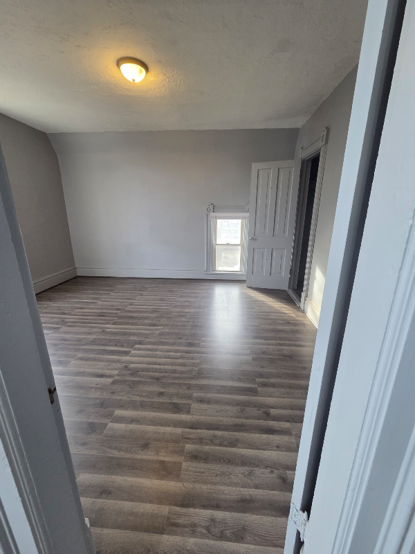 332 Desoto St - Photo 7 of 15