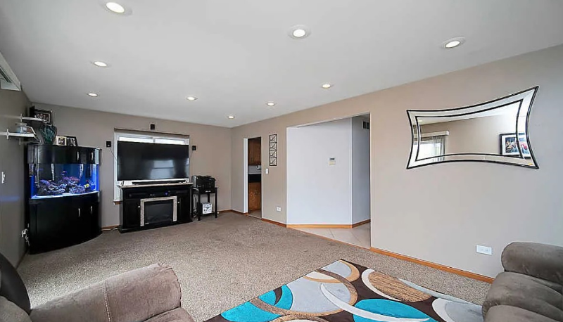 4006 Brenton Dr - Photo 4 of 10