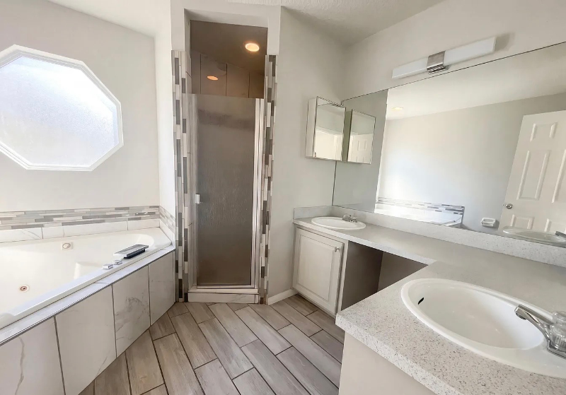 2159 Joseph Hewes Ct - Photo 2 of 9