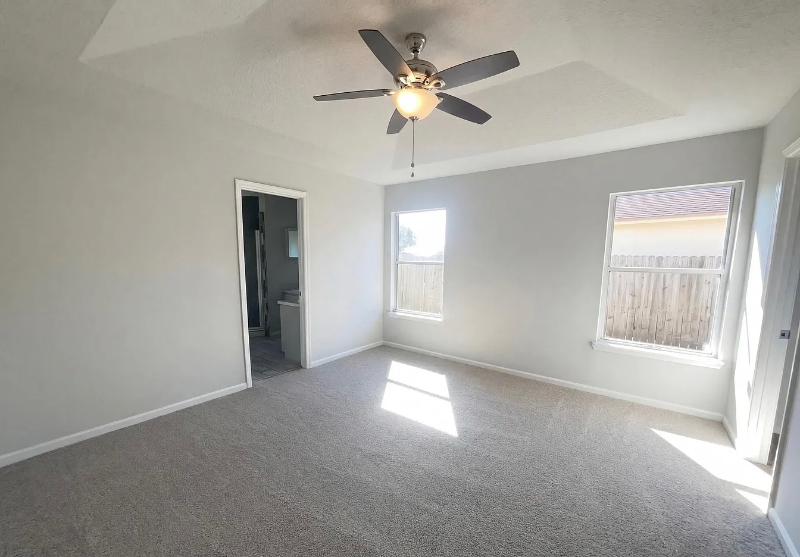 2159 Joseph Hewes Ct - Photo 4 of 9