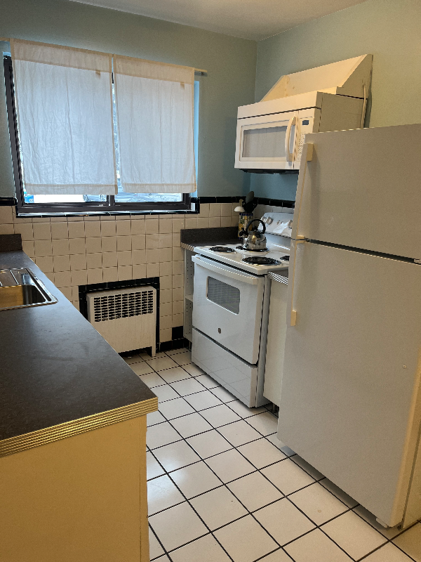 464 Grand Ave #1 - Photo 7 of 9