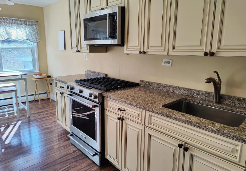 184 Finmor Dr - Photo 3 of 9