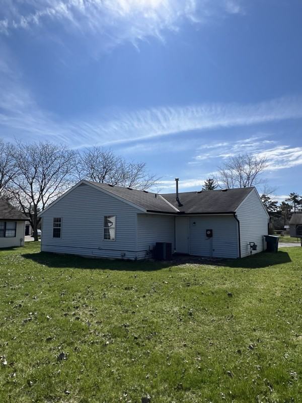 3930 Deer Lake Way - Photo 2 of 14