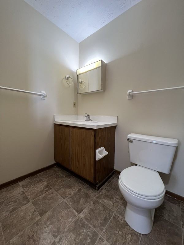 3930 Deer Lake Way - Photo 5 of 14