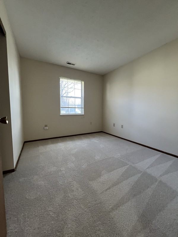 3930 Deer Lake Way - Photo 7 of 14