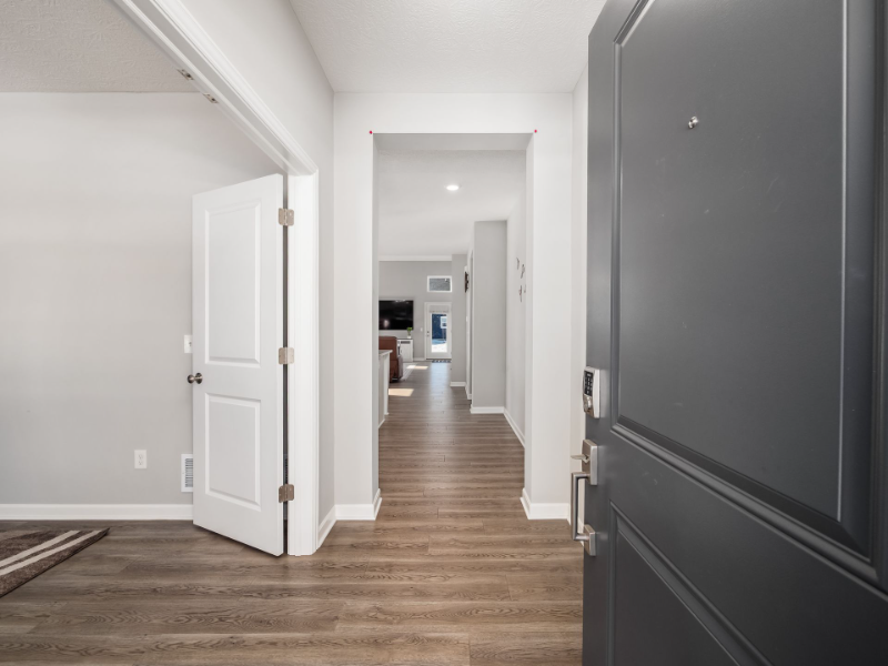 127 Silver Pine Ln - Photo 7 of 50