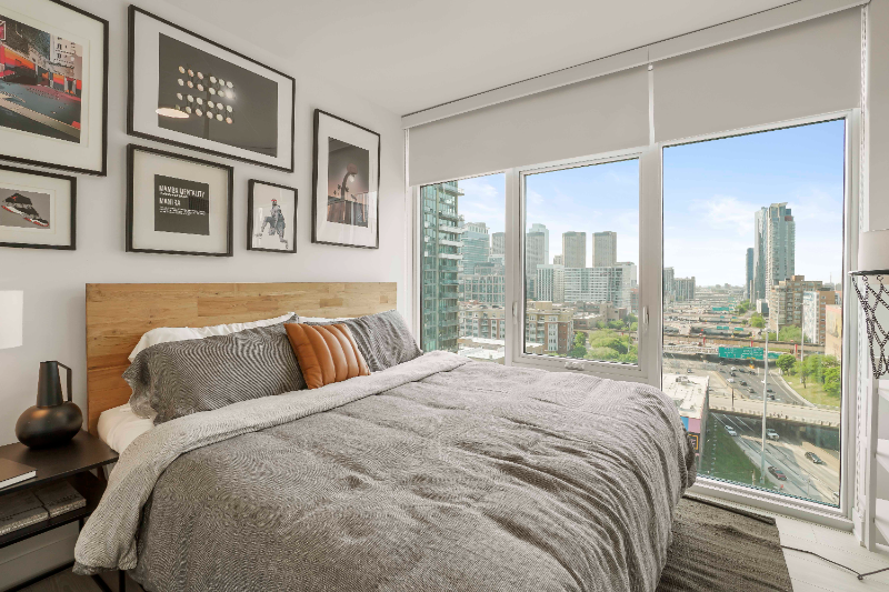 334 N Halsted St - Photo 4 of 10