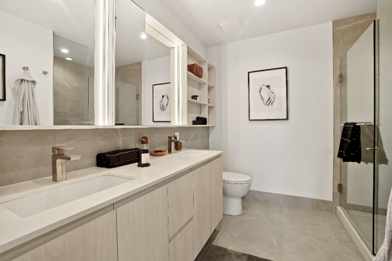 334 N Halsted St - Photo 7 of 10