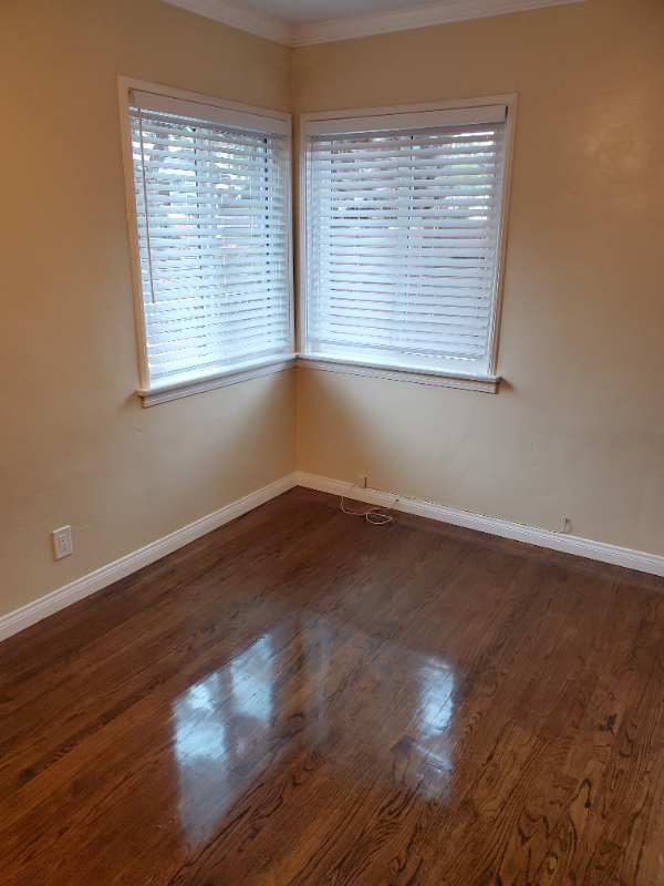 421 N Ditmar St - Photo 2 of 19