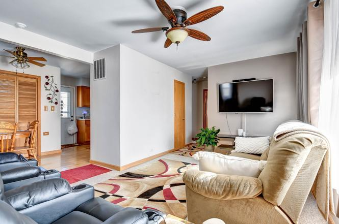 5710 W 82nd St - Photo 2 of 12