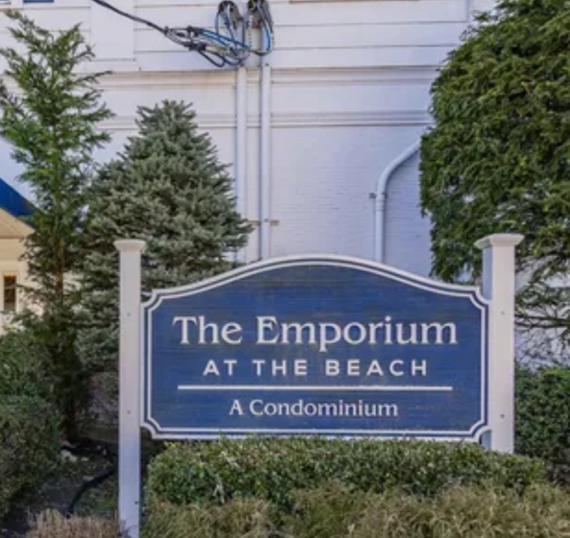 622 Trenton Ave #207 - Photo 2 of 20