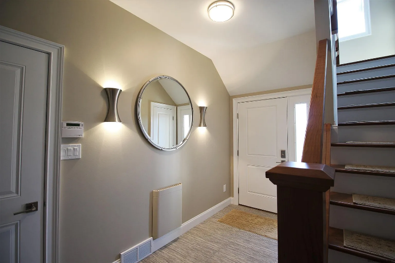 713 Lois Ln - Photo 2 of 11