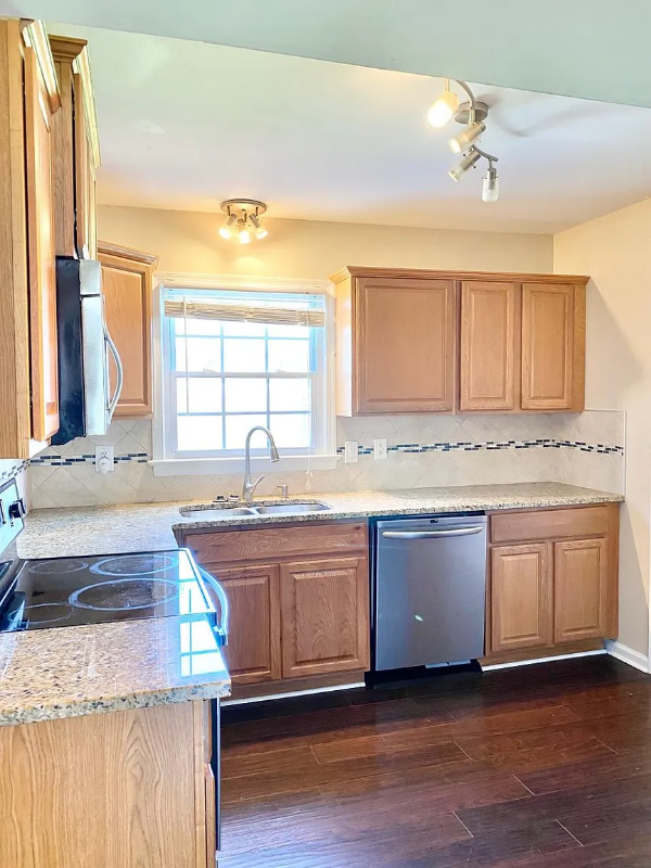 14 Rendon Dr - Photo 4 of 10