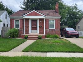 featured image of 15131 Crescentwood Ave