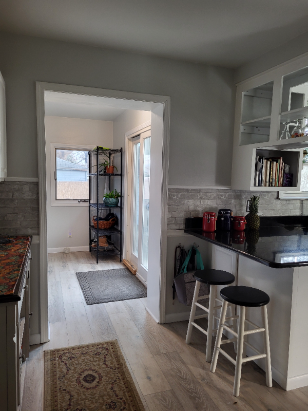 15131 Crescentwood Ave - Photo 4 of 10