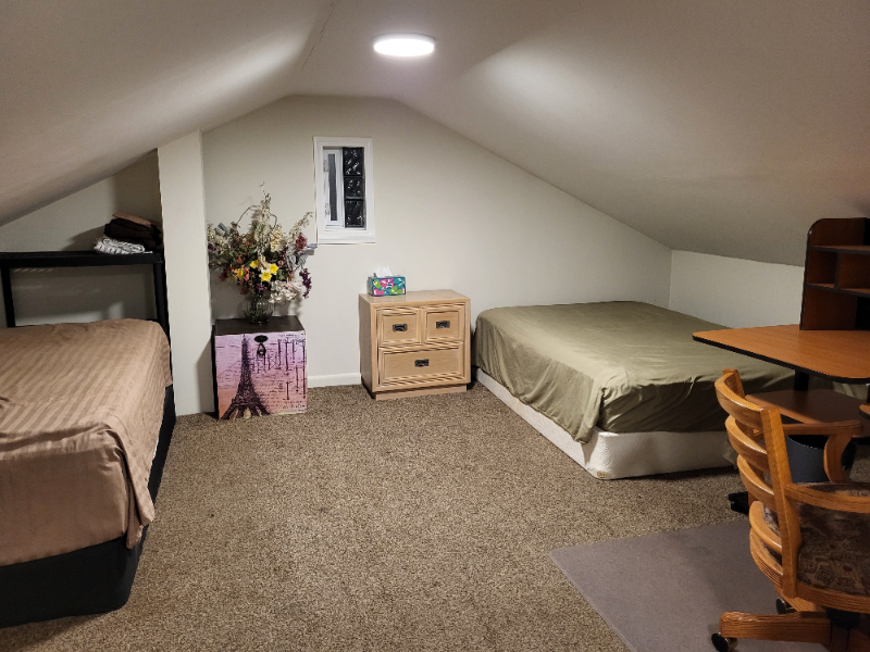 15131 Crescentwood Ave - Photo 6 of 10