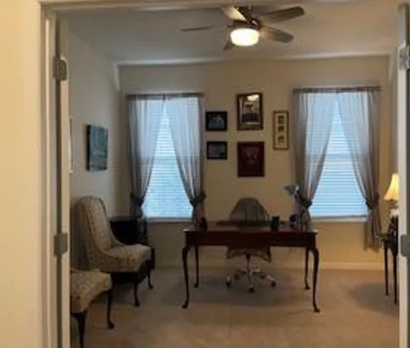 10429 Macfarlane Pl - Photo 3 of 14