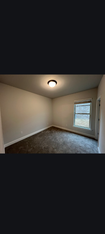 127 Oak Meadow Rd - Photo 6 of 9