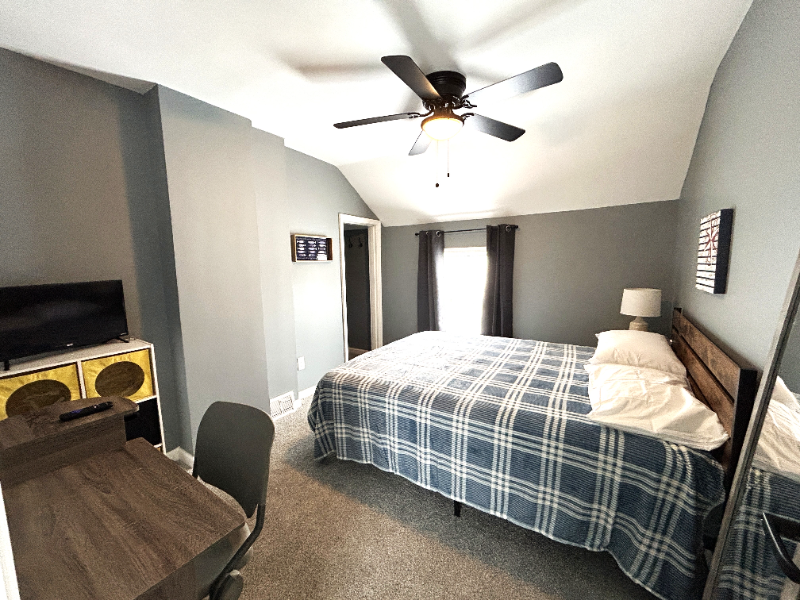 1632 Holmden Ave #4 - Photo 4 of 7