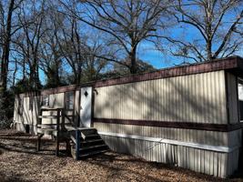 featured image of 906 Craven Ln