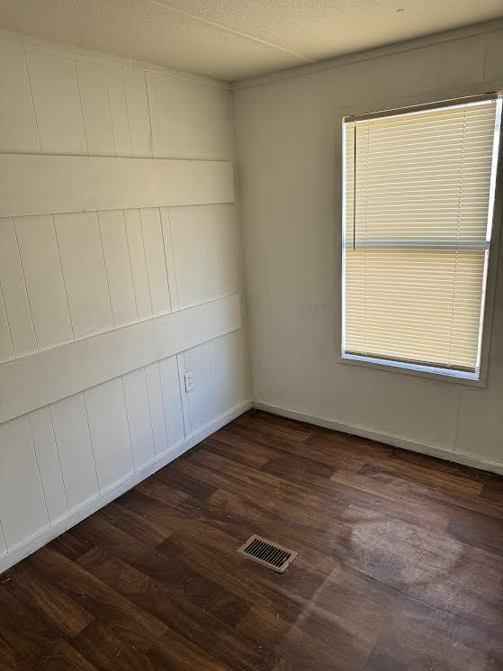 906 Craven Ln - Photo 3 of 13