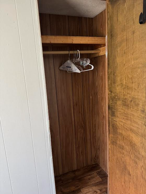 906 Craven Ln - Photo 4 of 13