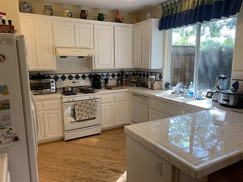 3350 Via Verde Ter - Photo 7 of 20