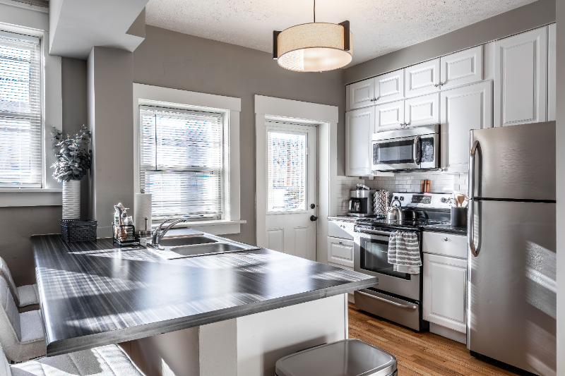 3913 Farnam St #3915FARNAM - Photo 7 of 17