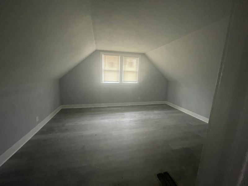 3718 S 18th St - Photo 2 of 6