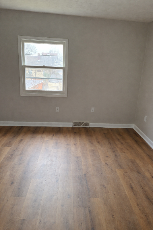 4740 Burleigh Rd - Photo 7 of 13