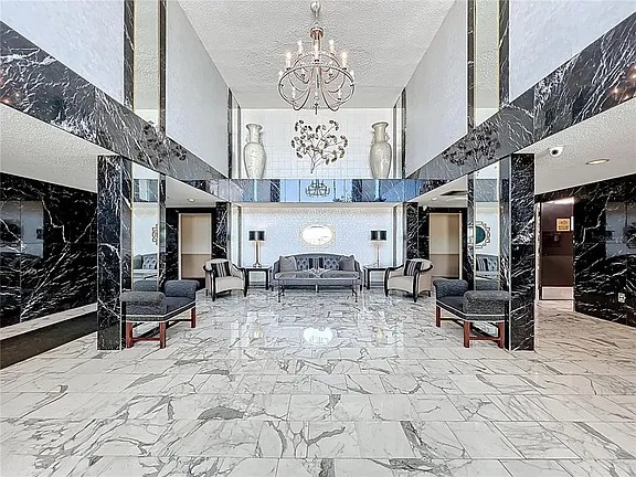 100 Pierce St #108 - Photo 3 of 20