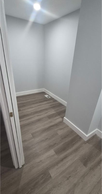 647 S Pulaski St - Photo 5 of 15