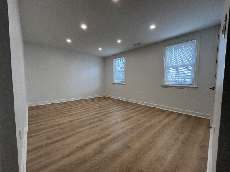 6411 Malvern Ave #2F - Photo 4 of 9