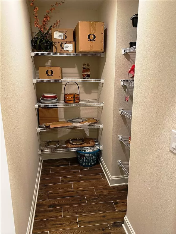 9167 Tara Cir - Photo 4 of 20