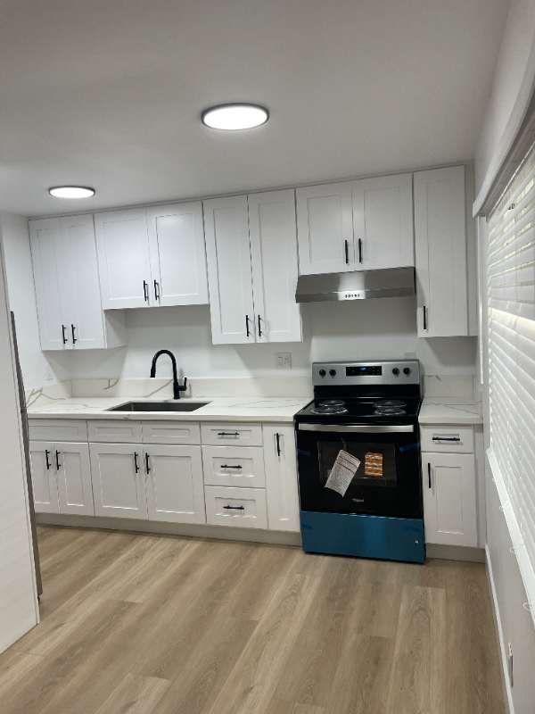 1221 Bee #63 - Photo 3 of 10