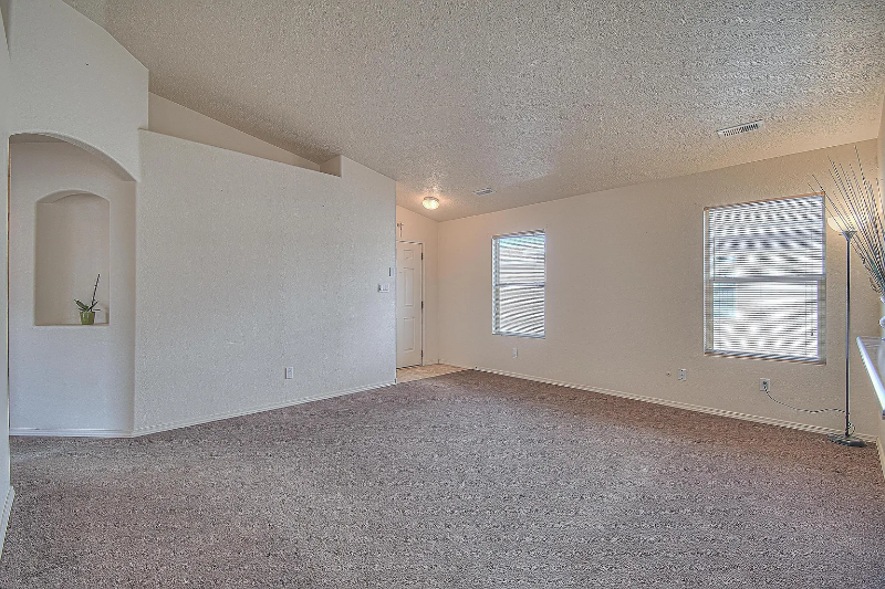 630 Redwood St Sw - Photo 5 of 6