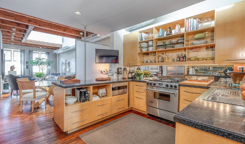 1931 Manning St - Photo 2 of 5