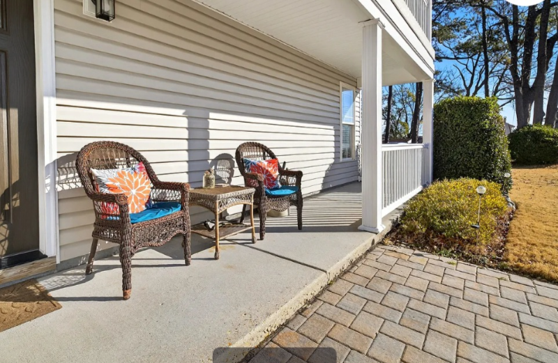 401 Grace Ave - Photo 7 of 17