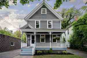 featured image of 1 Bly St