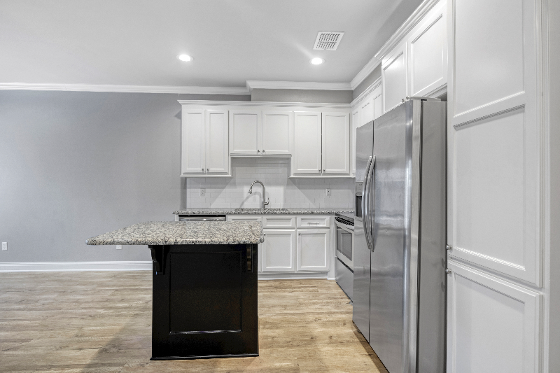 16078 Echo Glen Dr - Photo 7 of 37