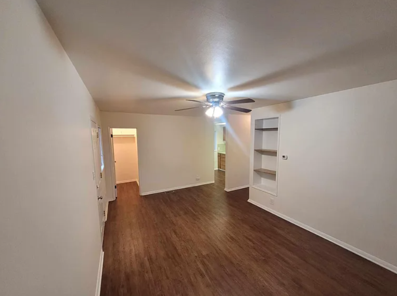 757 Camas Ave Ne #757 - Photo 2 of 8